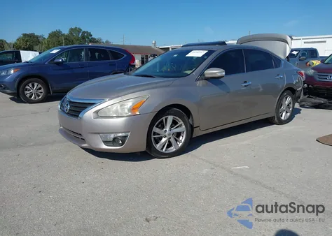2014 Nissan Altima 2.5 Sv z USA, uszkodzony, nr VIN 1N4AL3AP9EC171124